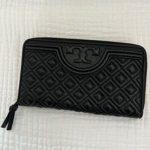 Tory burch Fleming leather black large wallet